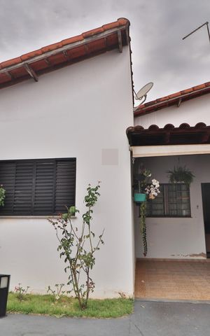 Casa de condomínio para alugar com 60m², 2 quartos e 1 vagaFachada