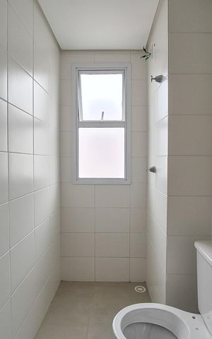 Apartamento à venda com 48m², 2 quartos e 1 vagaBanheiro Social