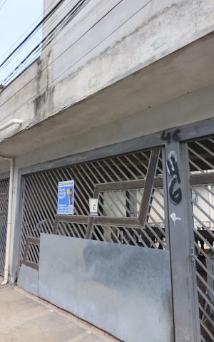 Casa à venda com 171m², 4 quartos e 3 vagasFachada
