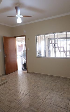 Casa à venda com 171m², 4 quartos e 3 vagasSala