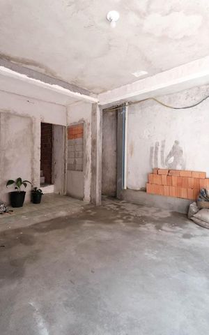 Casa à venda com 55m², 6 quartos e 2 vagasGaragem