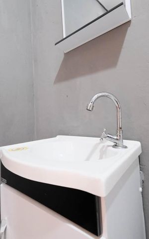 Casa à venda com 55m², 6 quartos e 2 vagasBanheiro