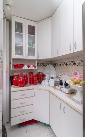 Apartamento à venda com 64m², 2 quartos e 1 vagaCozinha