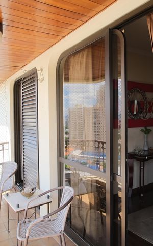 Apartamento para alugar com 150m², 4 quartos e 3 vagasVaranda 