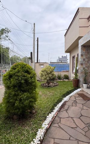 Casa à venda com 262m², 4 quartos e 3 vagas Casa à venda com 262m², 4 quartos e 3 vagasÁrea comum