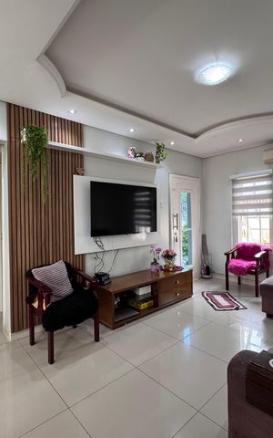 Casa à venda com 262m², 4 quartos e 3 vagas Casa à venda com 262m², 4 quartos e 3 vagassala