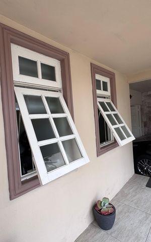 Casa à venda com 262m², 4 quartos e 3 vagas Casa à venda com 262m², 4 quartos e 3 vagasÁrea comum