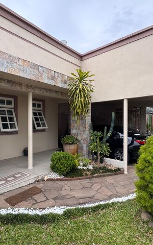 Casa à venda com 262m², 4 quartos e 3 vagas Casa à venda com 262m², 4 quartos e 3 vagasÁrea comum
