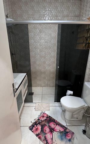 Casa à venda com 262m², 4 quartos e 3 vagas Casa à venda com 262m², 4 quartos e 3 vagasBanheiro 3