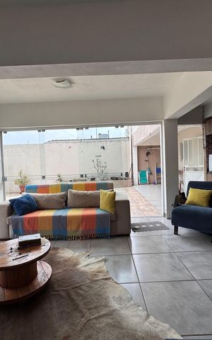 Casa à venda com 262m², 4 quartos e 3 vagas Casa à venda com 262m², 4 quartos e 3 vagasSalão de Festas