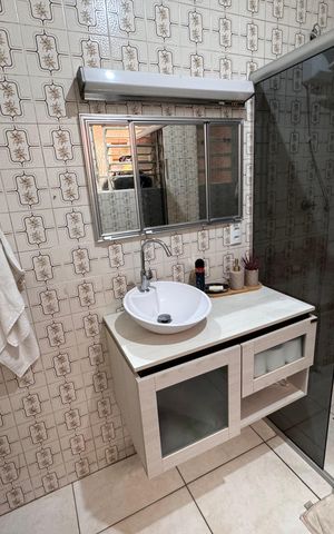 Casa à venda com 262m², 4 quartos e 3 vagas Casa à venda com 262m², 4 quartos e 3 vagasBanheiro 3