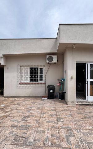 Casa à venda com 262m², 4 quartos e 3 vagas Casa à venda com 262m², 4 quartos e 3 vagasÁrea comum