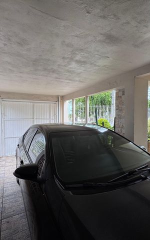 Casa à venda com 262m², 4 quartos e 3 vagas Casa à venda com 262m², 4 quartos e 3 vagasÁrea comum