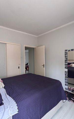 Casa à venda com 262m², 4 quartos e 3 vagas Casa à venda com 262m², 4 quartos e 3 vagasquarto 2