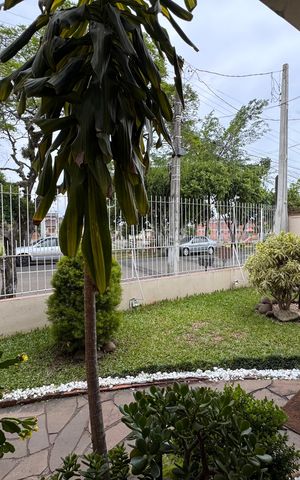 Casa à venda com 262m², 4 quartos e 3 vagas Casa à venda com 262m², 4 quartos e 3 vagasÁrea comum