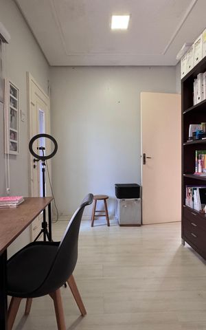 Casa à venda com 262m², 4 quartos e 3 vagas Casa à venda com 262m², 4 quartos e 3 vagasquarto 1