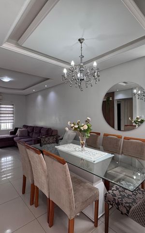 Casa à venda com 262m², 4 quartos e 3 vagas Casa à venda com 262m², 4 quartos e 3 vagasCozinha