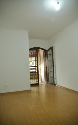 Casa à venda com 201m², 3 quartos e 3 vagasSuíte 1