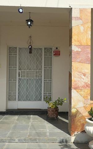 Casa à venda com 450m², 5 quartos e 3 vagas