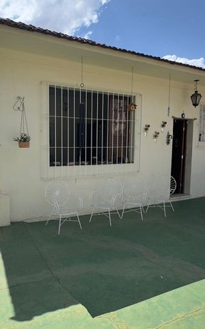 Casa à venda com 450m², 5 quartos e 3 vagas
