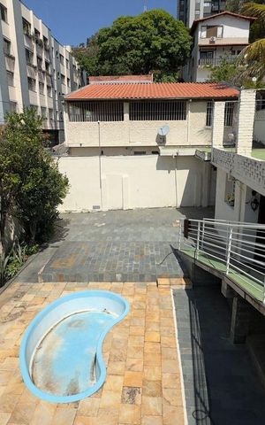 Casa à venda com 450m², 5 quartos e 3 vagas