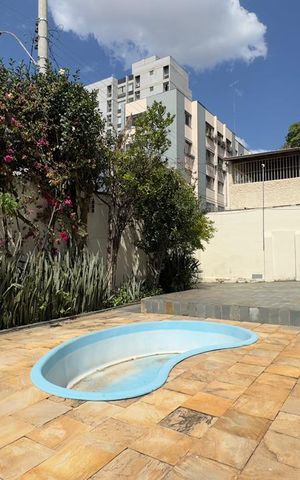 Casa à venda com 450m², 5 quartos e 3 vagas
