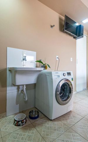 Apartamento à venda com 90m², 2 quartos e 1 vaga Apartamento à venda com 90m², 2 quartos e 1 vagaÁrea de Serviço