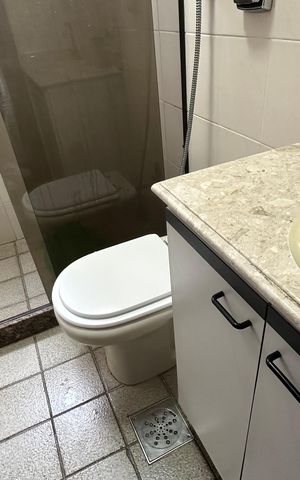 Apartamento à venda com 90m², 3 quartos e 2 vagas Apartamento à venda com 90m², 3 quartos e 2 vagasBanheiro quarto 2