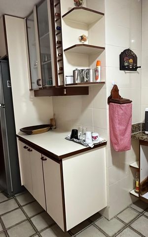 Apartamento à venda com 90m², 3 quartos e 2 vagas Apartamento à venda com 90m², 3 quartos e 2 vagasCozinha