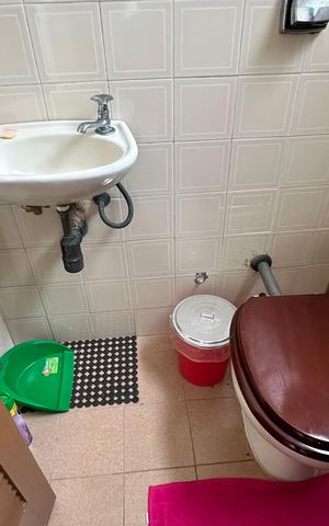Apartamento à venda com 90m², 3 quartos e 2 vagas Apartamento à venda com 90m², 3 quartos e 2 vagasBanheiro de serviço