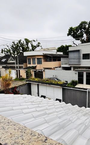 Casa de condomínio para alugar com 196m², 5 quartos e 8 vagas Casa de condomínio para alugar com 196m², 5 quartos e 8 vagasVaranda do Quarto 2
