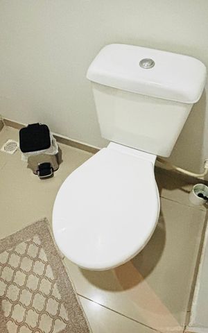 Casa de condomínio para alugar com 196m², 5 quartos e 8 vagas Casa de condomínio para alugar com 196m², 5 quartos e 8 vagasLavabo