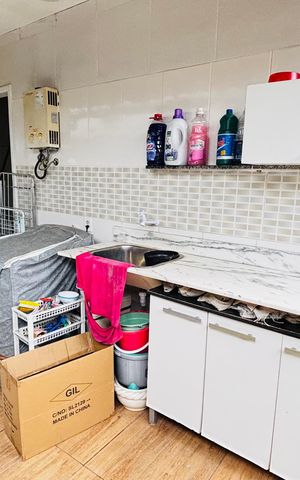 Casa de condomínio para alugar com 196m², 5 quartos e 8 vagas Casa de condomínio para alugar com 196m², 5 quartos e 8 vagasÁrea de Serviço