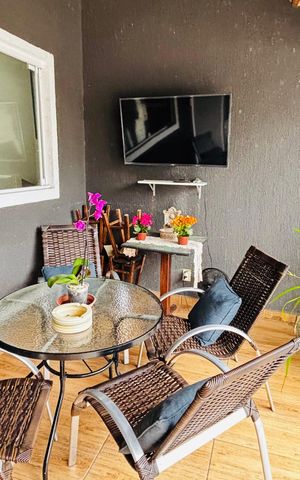 Casa de condomínio para alugar com 196m², 5 quartos e 8 vagas Casa de condomínio para alugar com 196m², 5 quartos e 8 vagasQuintal