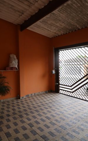 Casa à venda com 150m², 2 quartos e 2 vagasGaragem