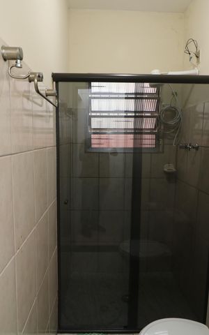 Casa à venda com 150m², 2 quartos e 2 vagasBanheiro