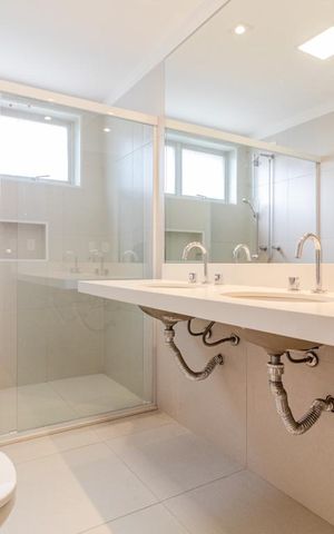 Apartamento à venda com 216m², 3 quartos e 4 vagasBanheiro Social
