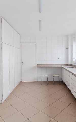 Apartamento à venda com 216m², 3 quartos e 4 vagasCozinha