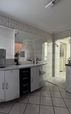 Casa para alugar com 150m², 2 quartos e 2 vagas Casa para alugar com 150m², 2 quartos e 2 vagasSala