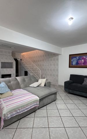 Casa para alugar com 150m², 2 quartos e 2 vagas Casa para alugar com 150m², 2 quartos e 2 vagasSala