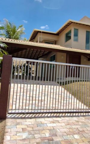 Casa de condomínio à venda com 1000m², 3 quartos e 2 vagas