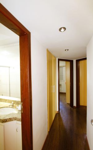 Apartamento para alugar com 114m², 3 quartos e 2 vagasCorredor