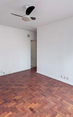 Apartamento para alugar com 121m², 4 quartos e 1 vaga