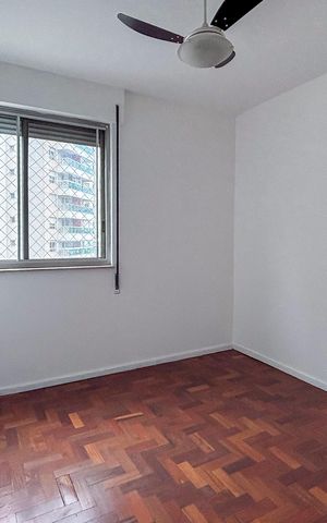 Apartamento para alugar com 121m², 4 quartos e 1 vaga