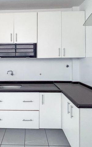 Apartamento para alugar com 121m², 4 quartos e 1 vaga