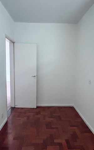 Apartamento para alugar com 121m², 4 quartos e 1 vaga