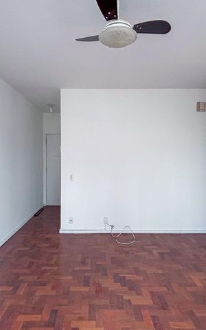 Apartamento para alugar com 121m², 4 quartos e 1 vaga