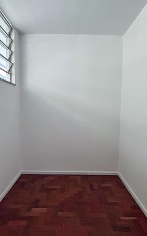 Apartamento para alugar com 121m², 4 quartos e 1 vaga