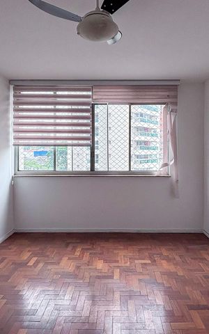 Apartamento para alugar com 121m², 4 quartos e 1 vaga