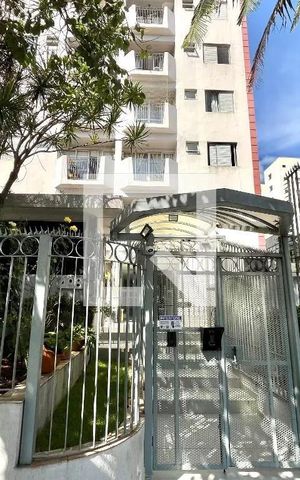 Apartamento à venda com 52m², 2 quartos e 1 vaga Apartamento à venda com 52m², 2 quartos e 1 vagaFachada e portaria